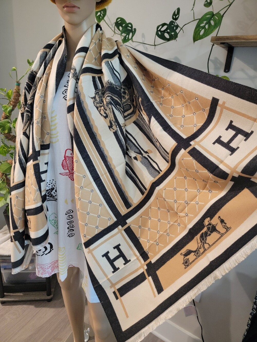 Stylish Equestrian Patterned Shawl Wrap Scarf Open Poncho Cape
